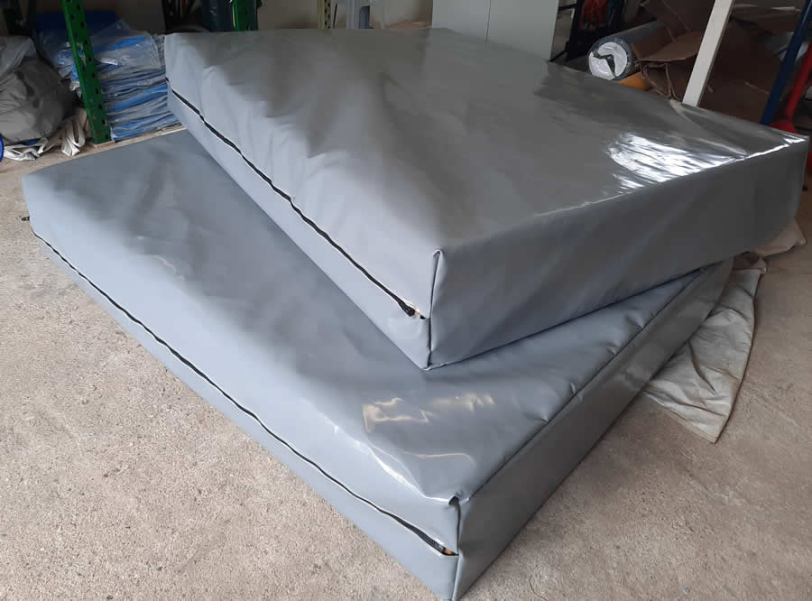 Abdeckplane für Gymnastikmatten, PVC nach Maß